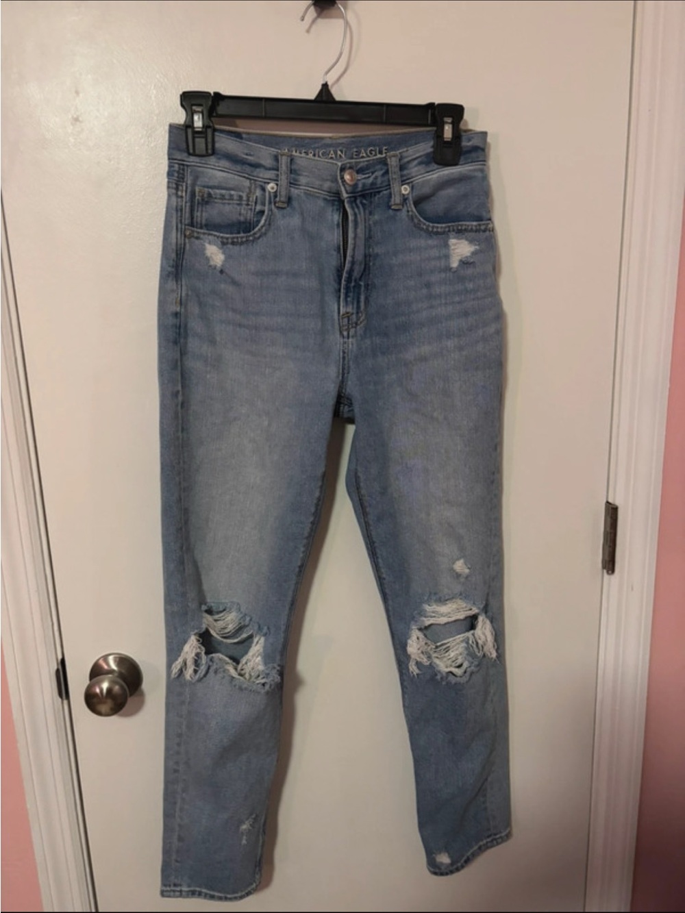 American Eagle Outfitters Light Blue Distressed Boyfriend Jeans